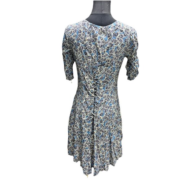 Free People Lace Up Minidress Size XS Boho Cottage Whimsy Floral Peasant Croquet - Picture 2 of 8